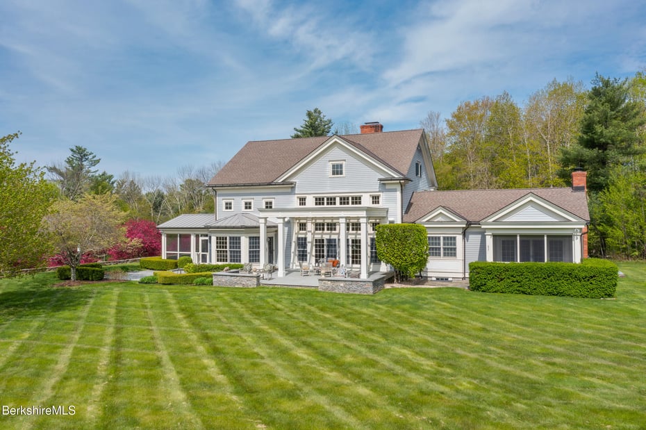 258 Sandisfield Rd Photo 55