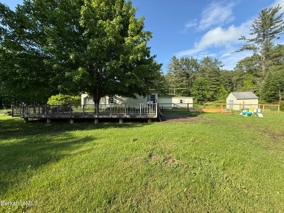 90 Henderson Rd Photo 22