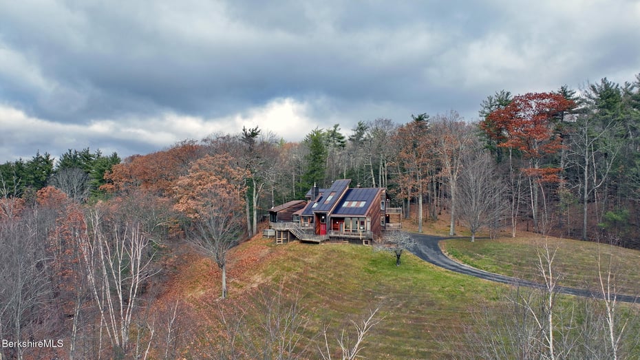 126 Temple Hill Rd Photo 3