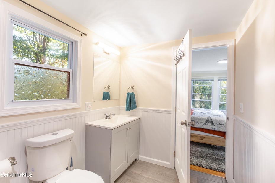 40 Curran Rd Photo 16