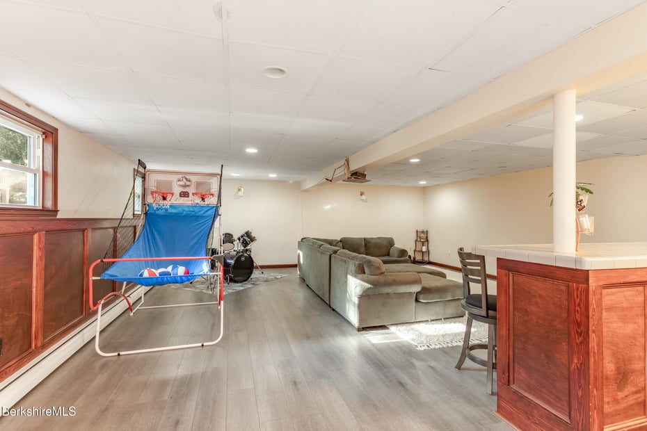 40 Curran Rd Photo 23