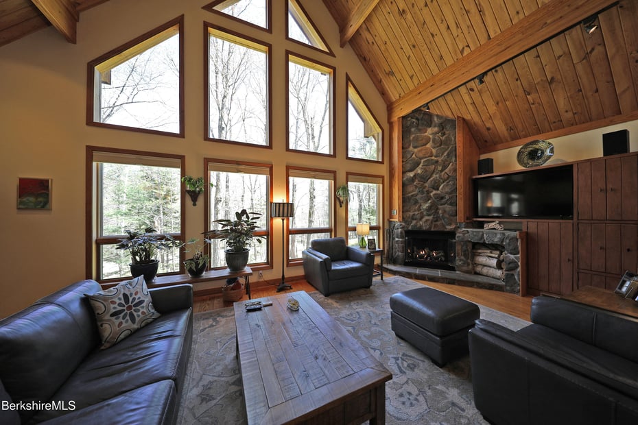 55 Mallard Dr Photo 8