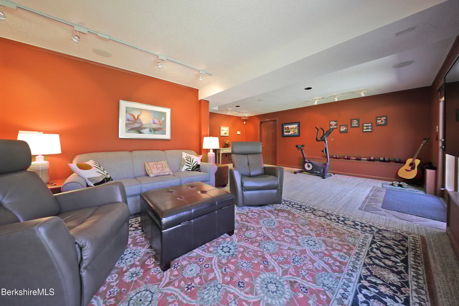 55 Mallard Dr Photo 36