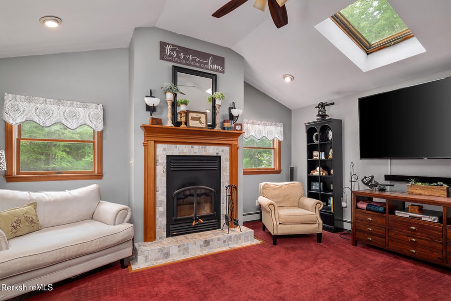 51 Fieldwood Dr Photo 11