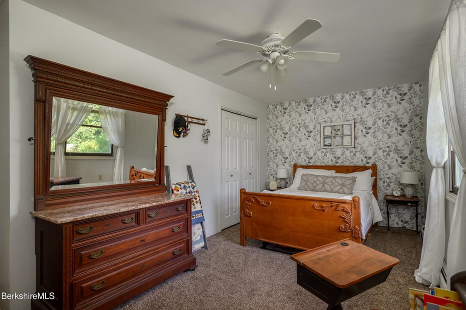 51 Fieldwood Dr Photo 14
