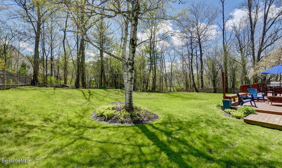 52 Hemlock Hill Photo 43