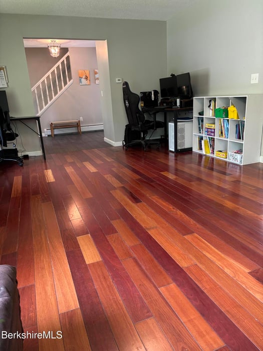 52 Hemlock Hill Photo 6