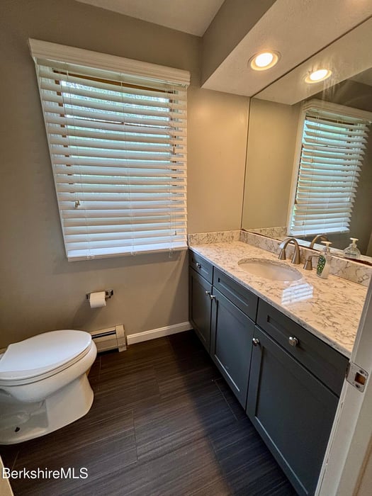 52 Hemlock Hill Photo 23