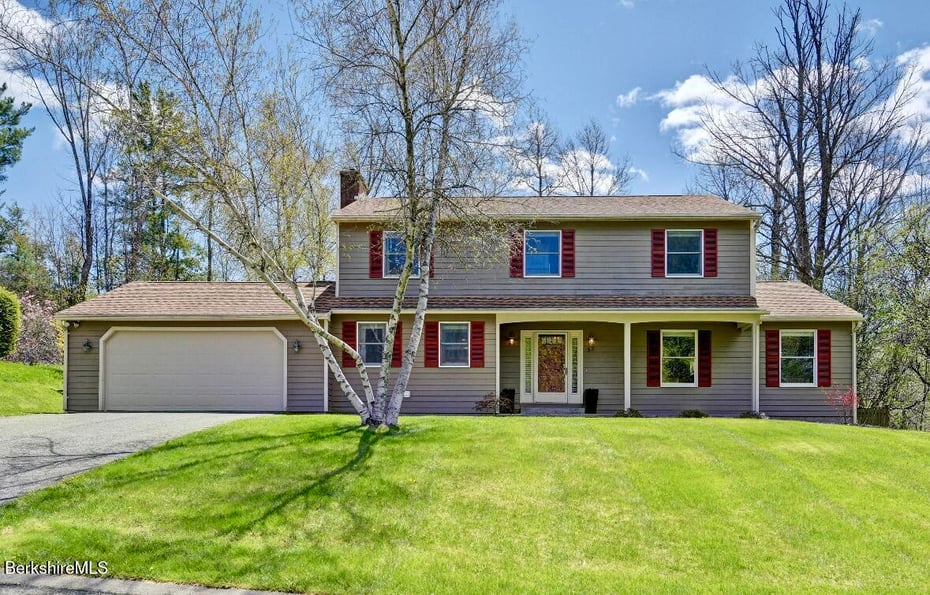 52 Hemlock Hill Photo 1