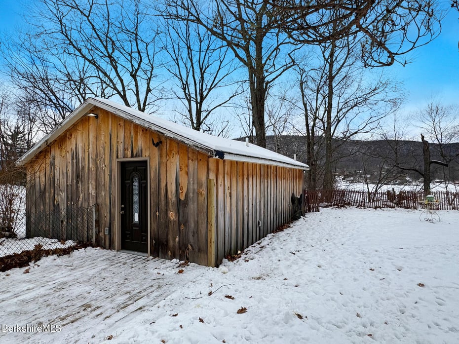 750-760 S State Rd Photo 5