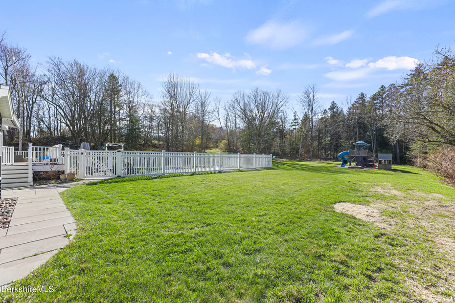 141 Griffin Hill Rd Photo 68