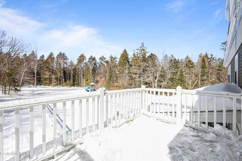 141 Griffin Hill Rd Photo 37