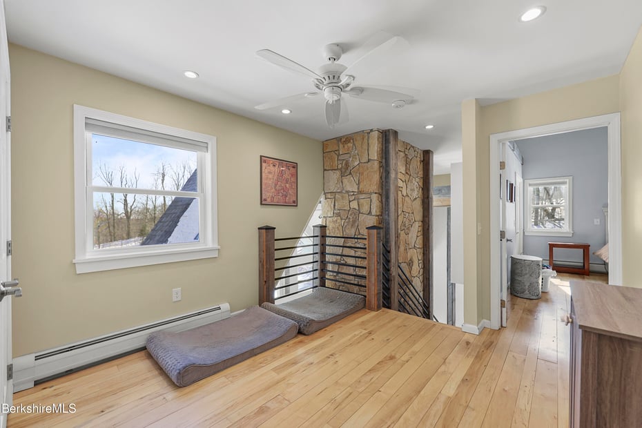 141 Griffin Hill Rd Photo 31