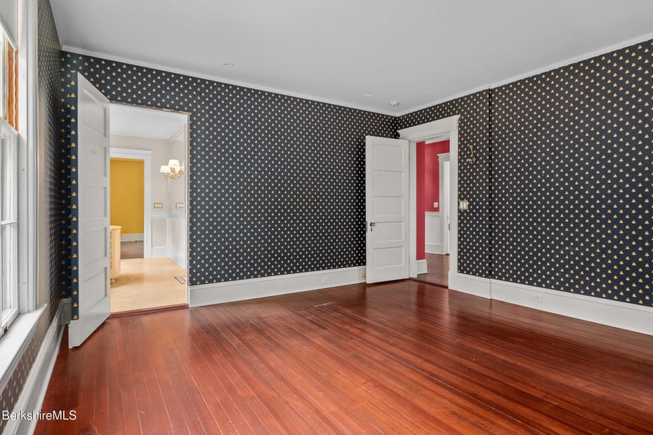 221 Bulkley St Photo 53