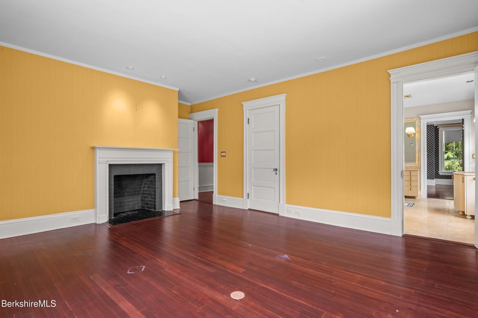 221 Bulkley St Photo 58