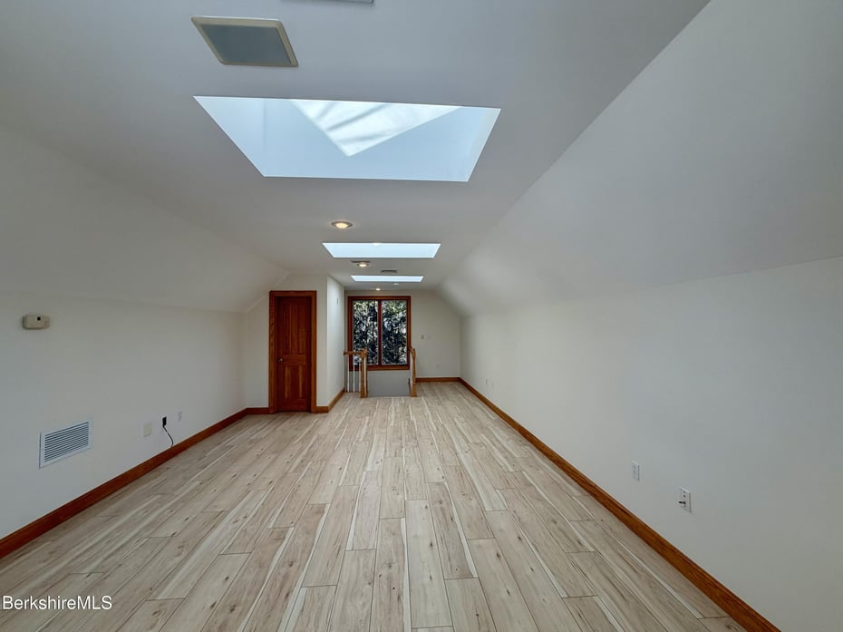 7 Poirot Rd Photo 50