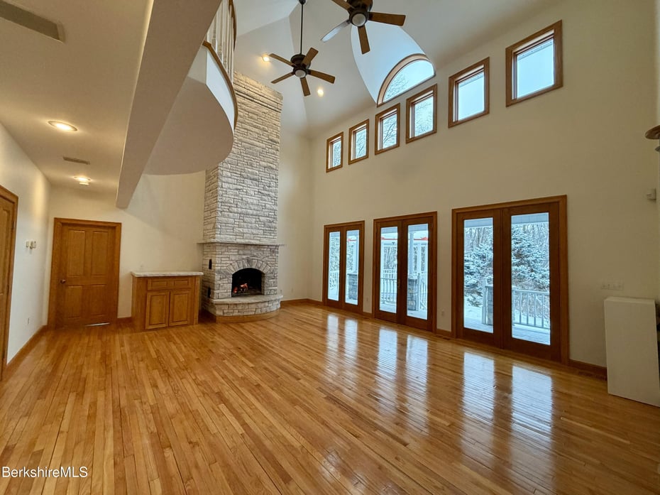 7 Poirot Rd Photo 24