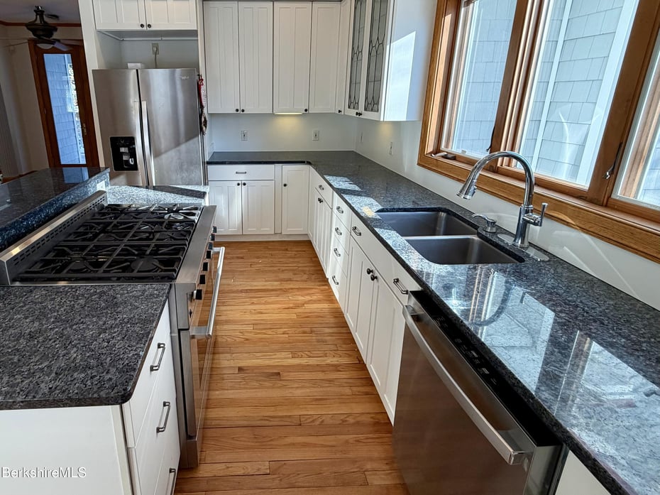 7 Poirot Rd Photo 14