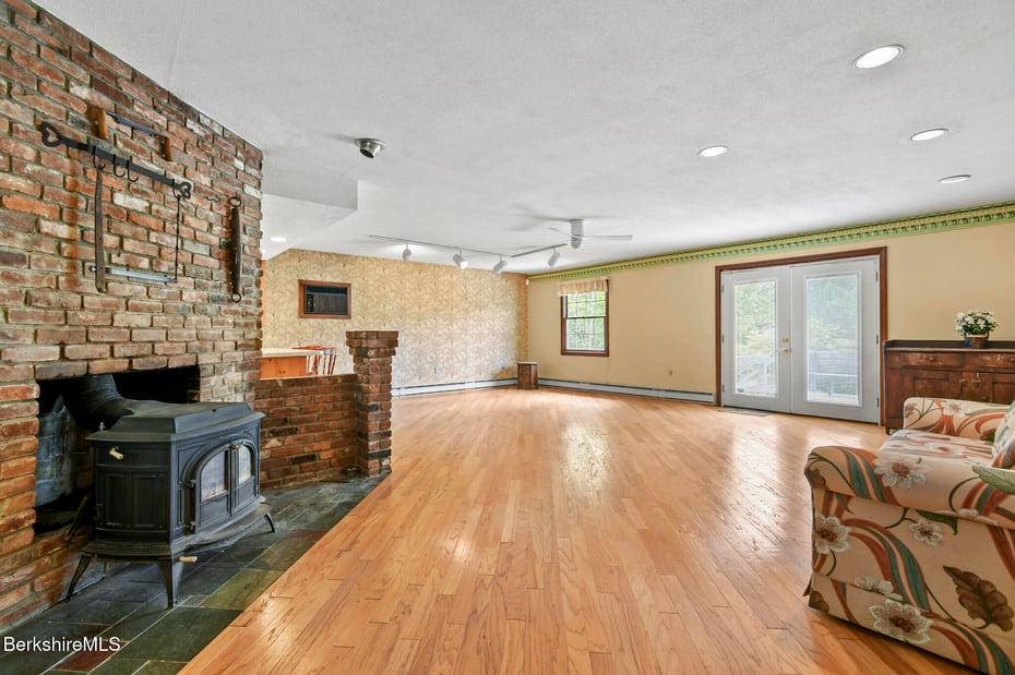 1310 Lenox Rd Photo 9