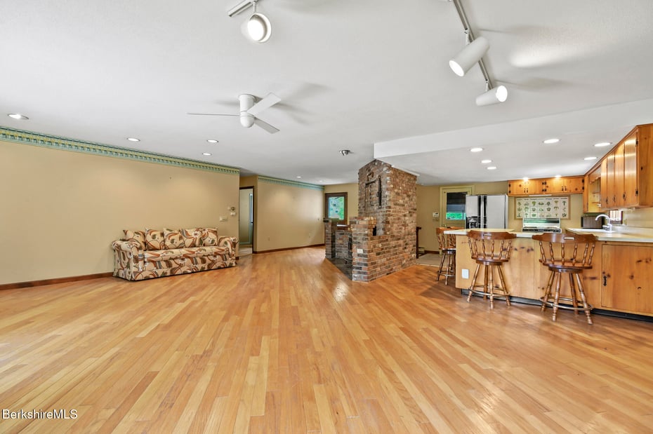 1310 Lenox Rd Photo 13