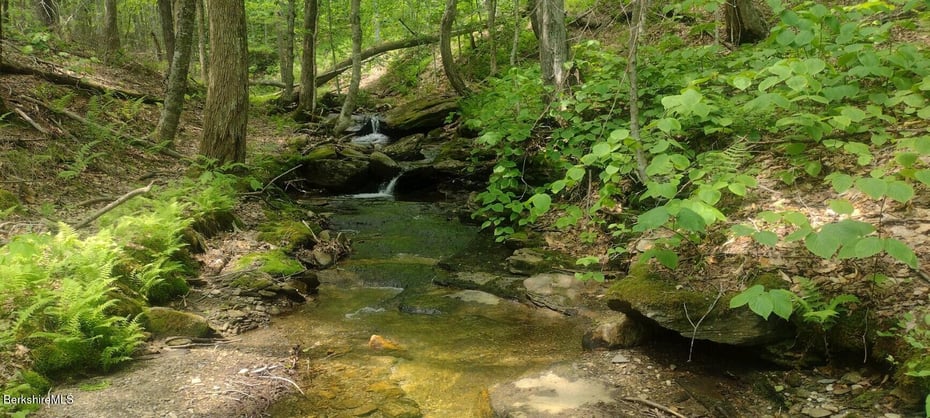 140 Strykers Rd Photo 1