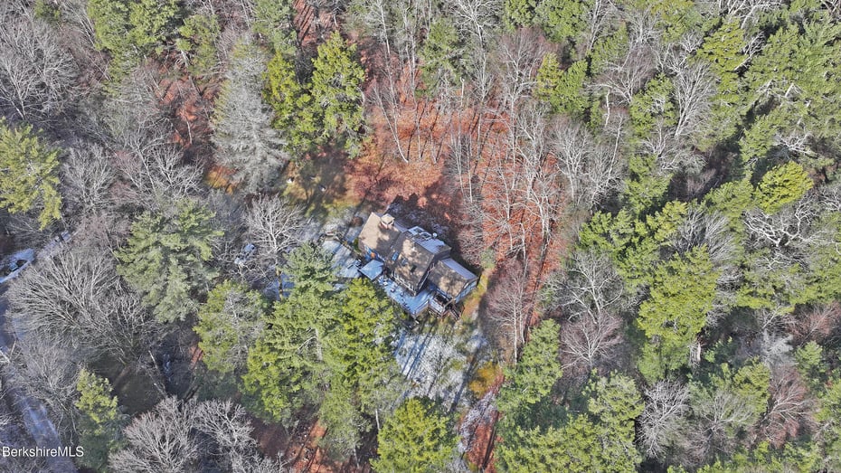 12 Harrison Calkins Rd Photo 4
