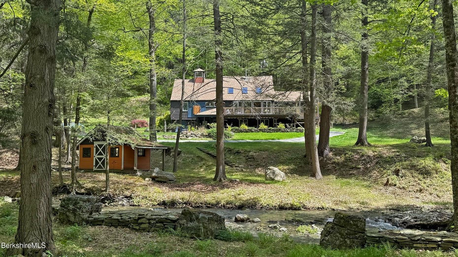 12 Harrison Calkins Rd Photo 2