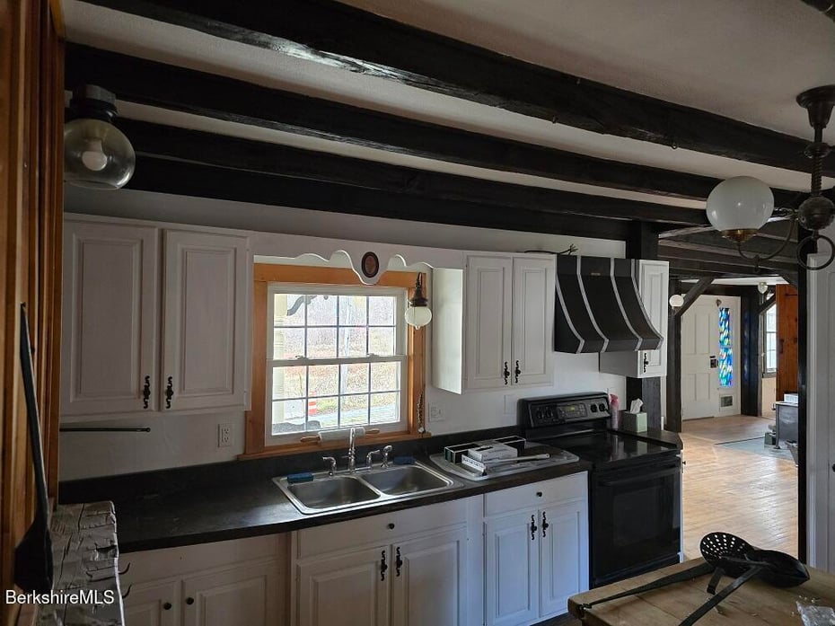 18 W Mountain Rd Photo 5