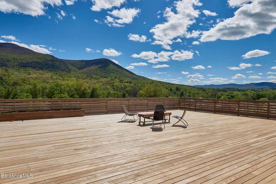 520 State Rd  #309 Photo 31