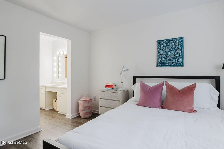 80 Taconic Ave #14 Photo 17