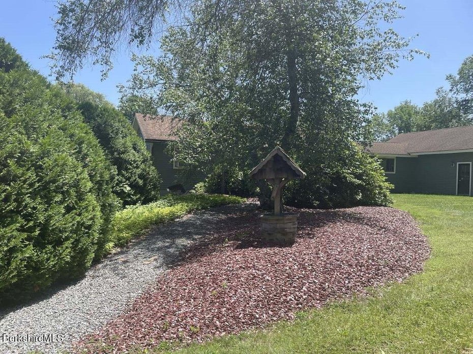 40 Willow Cove Rd Photo 57