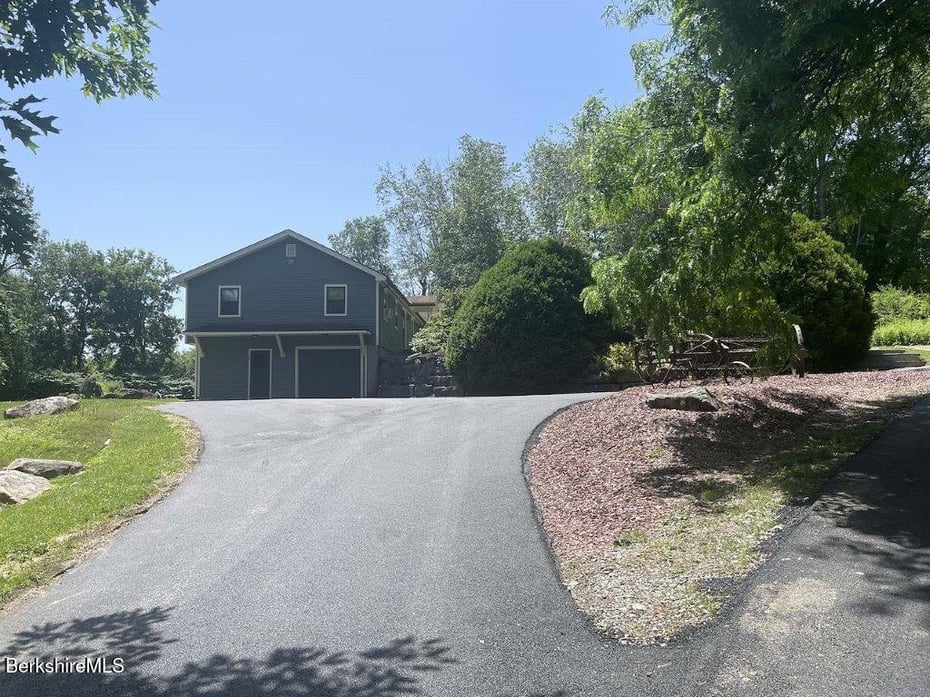 40 Willow Cove Rd Photo 2