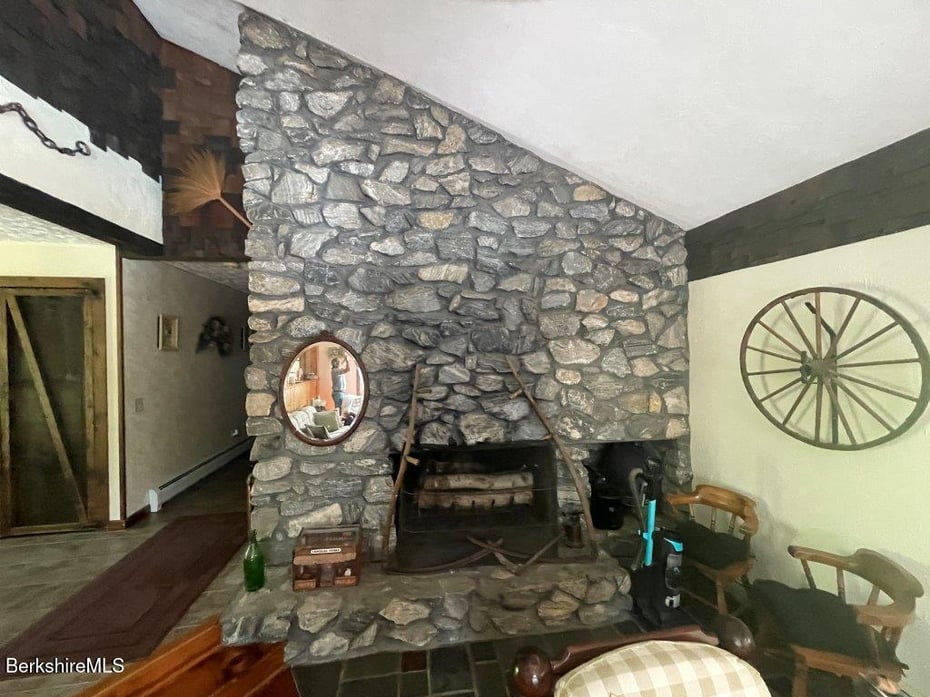 40 Willow Cove Rd Photo 3