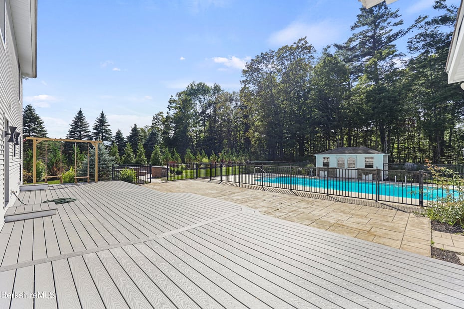 65 Johnson Rd Photo 57