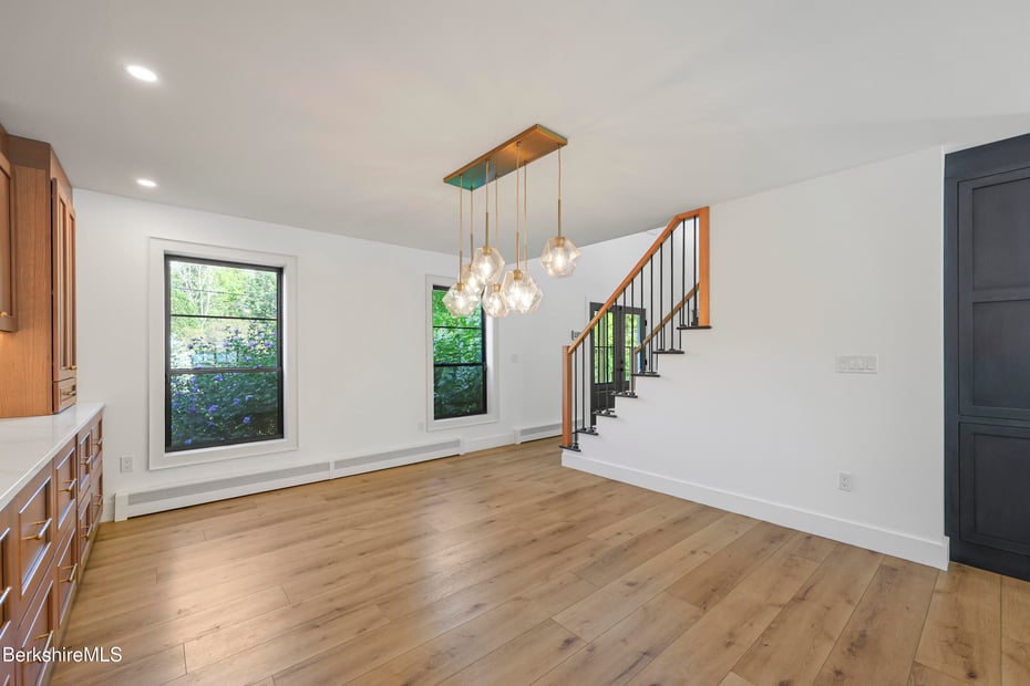 65 Johnson Rd Photo 12