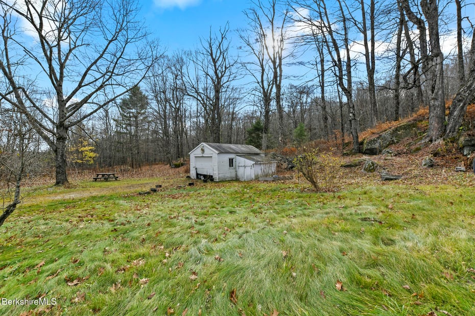 768 Washington Mountain Rd Photo 26