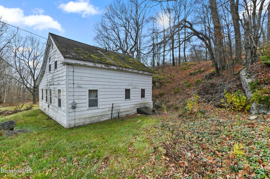 768 Washington Mountain Rd Photo 30