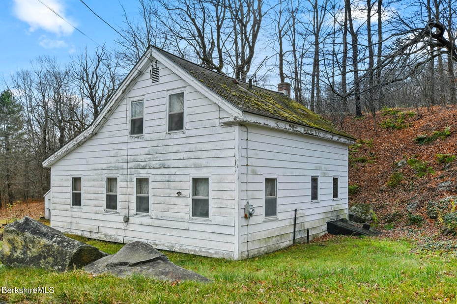 768 Washington Mountain Rd Photo 31