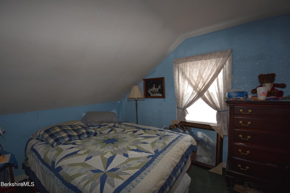 768 Washington Mountain Rd Photo 21