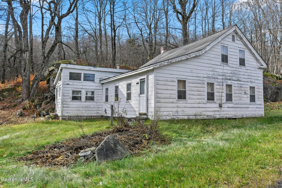 768 Washington Mountain Rd Photo 1