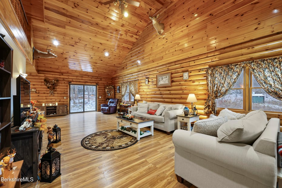 567 George Schnopp Rd Photo 10