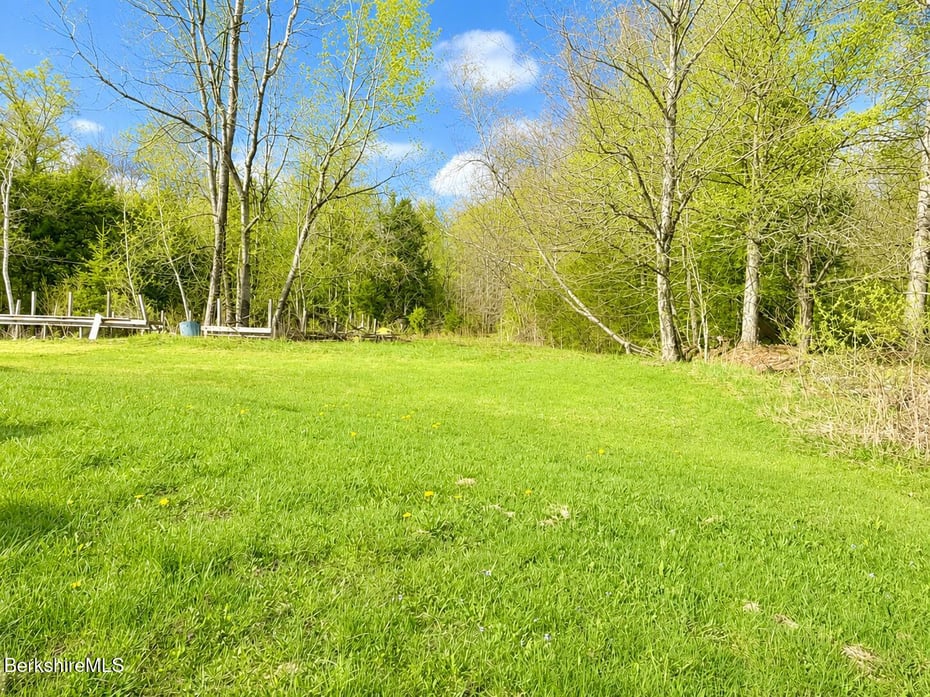 1155 Main Rd Photo 12