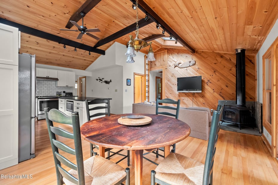 10 Phelps Rd Photo 20