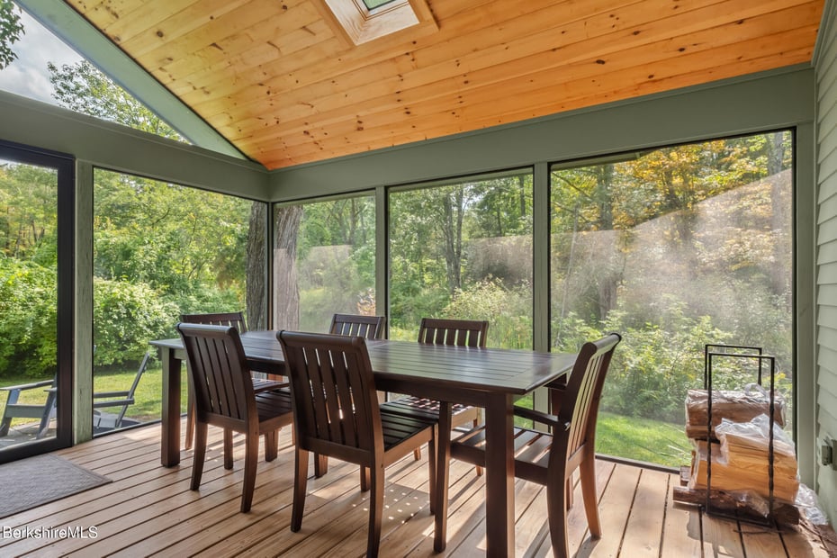 10 Phelps Rd Photo 36