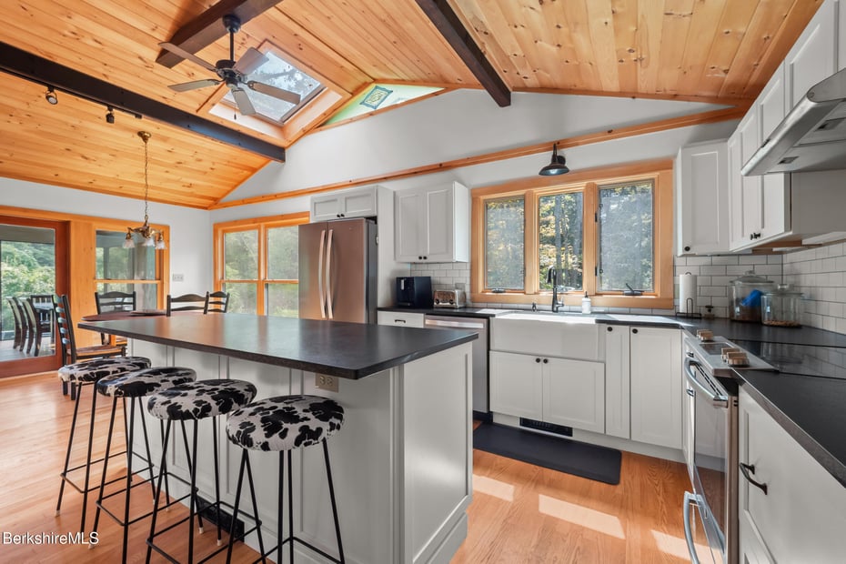 10 Phelps Rd Photo 17