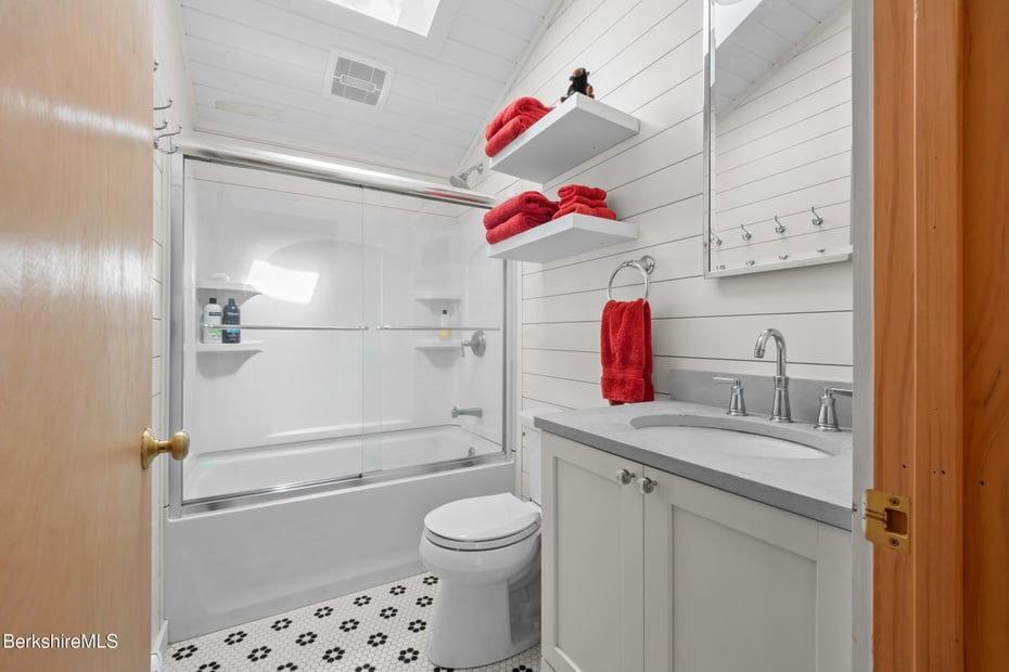 10 Phelps Rd Photo 33