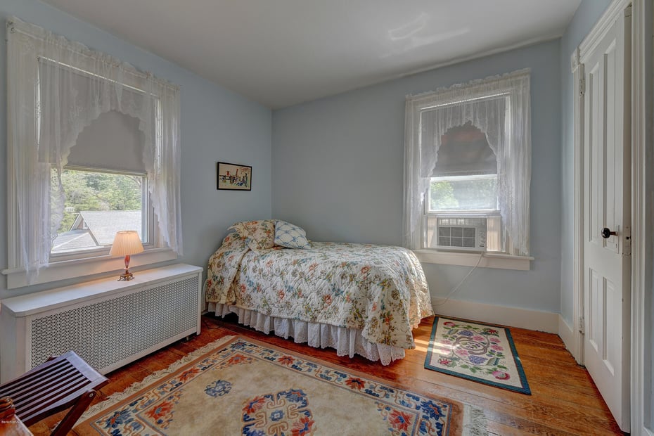 18 Fairview Ter Photo 22