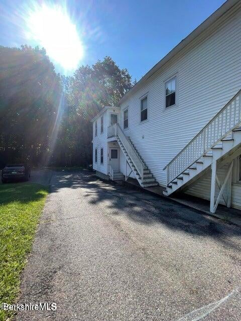420-426 N Houghton St Photo 12