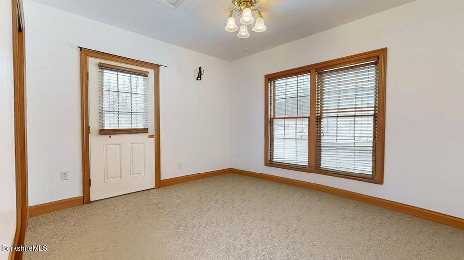 867 Notch Rd Photo 24