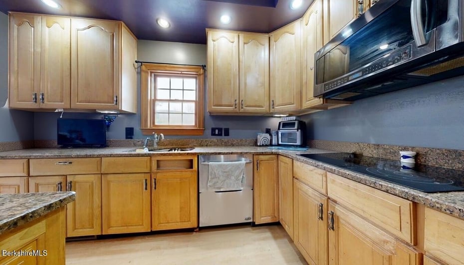 867 Notch Rd Photo 16